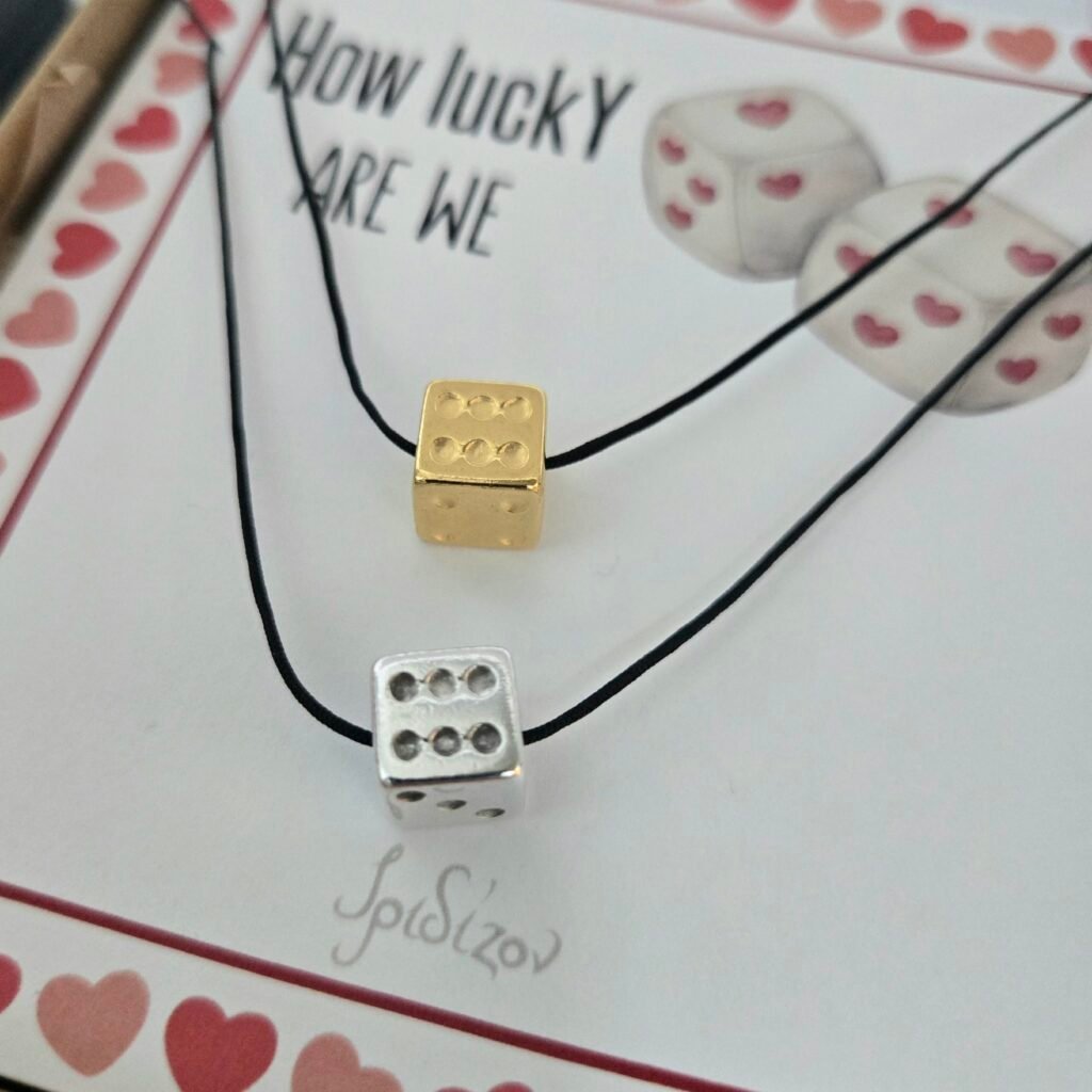 Iridizon σετ κολιέ για ζευγάρι ζάρι