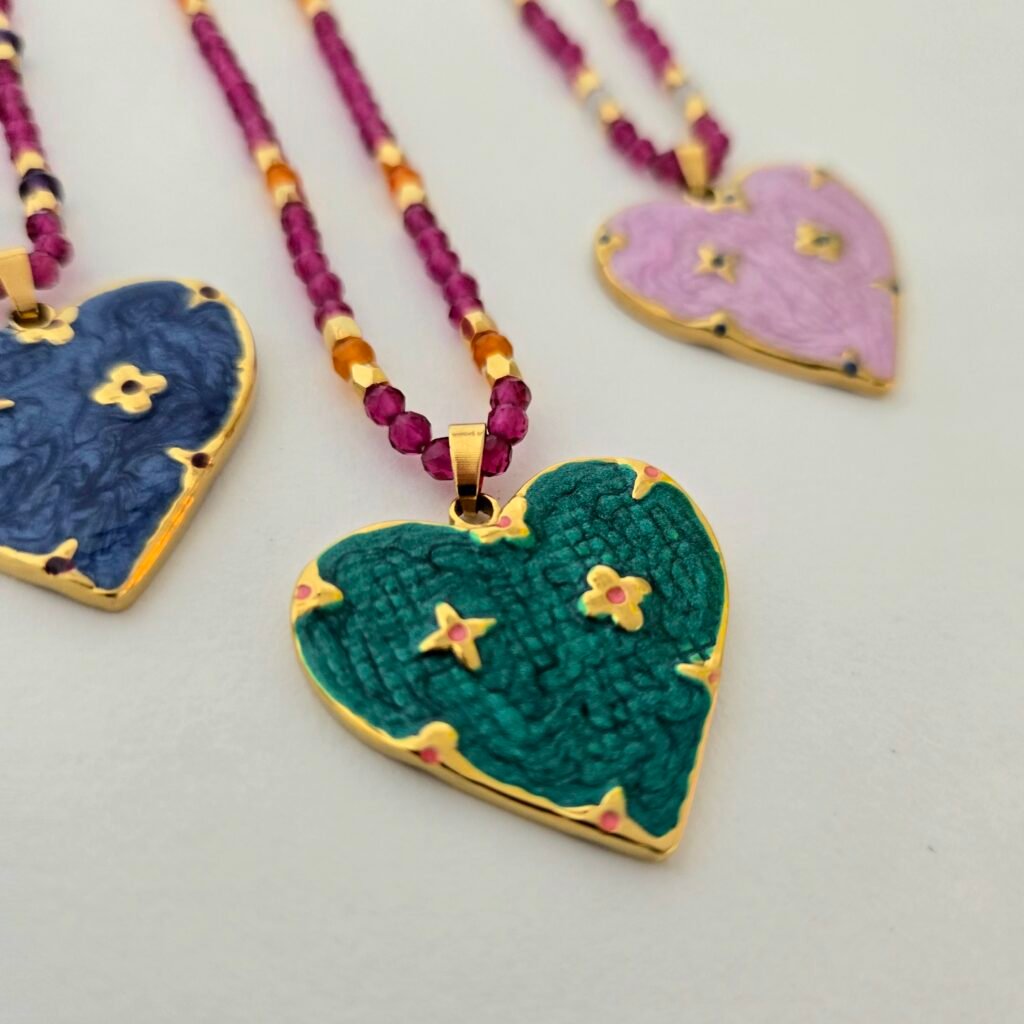 Iridizon κολιέ καρδιά σμάλτο & κρύσταλλα