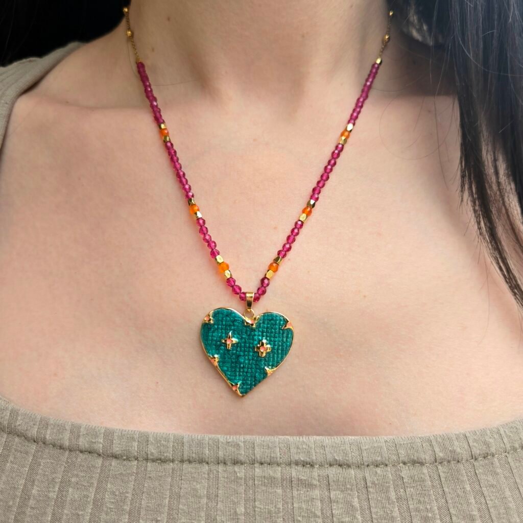 Iridizon κολιέ καρδιά σμάλτο & κρύσταλλα