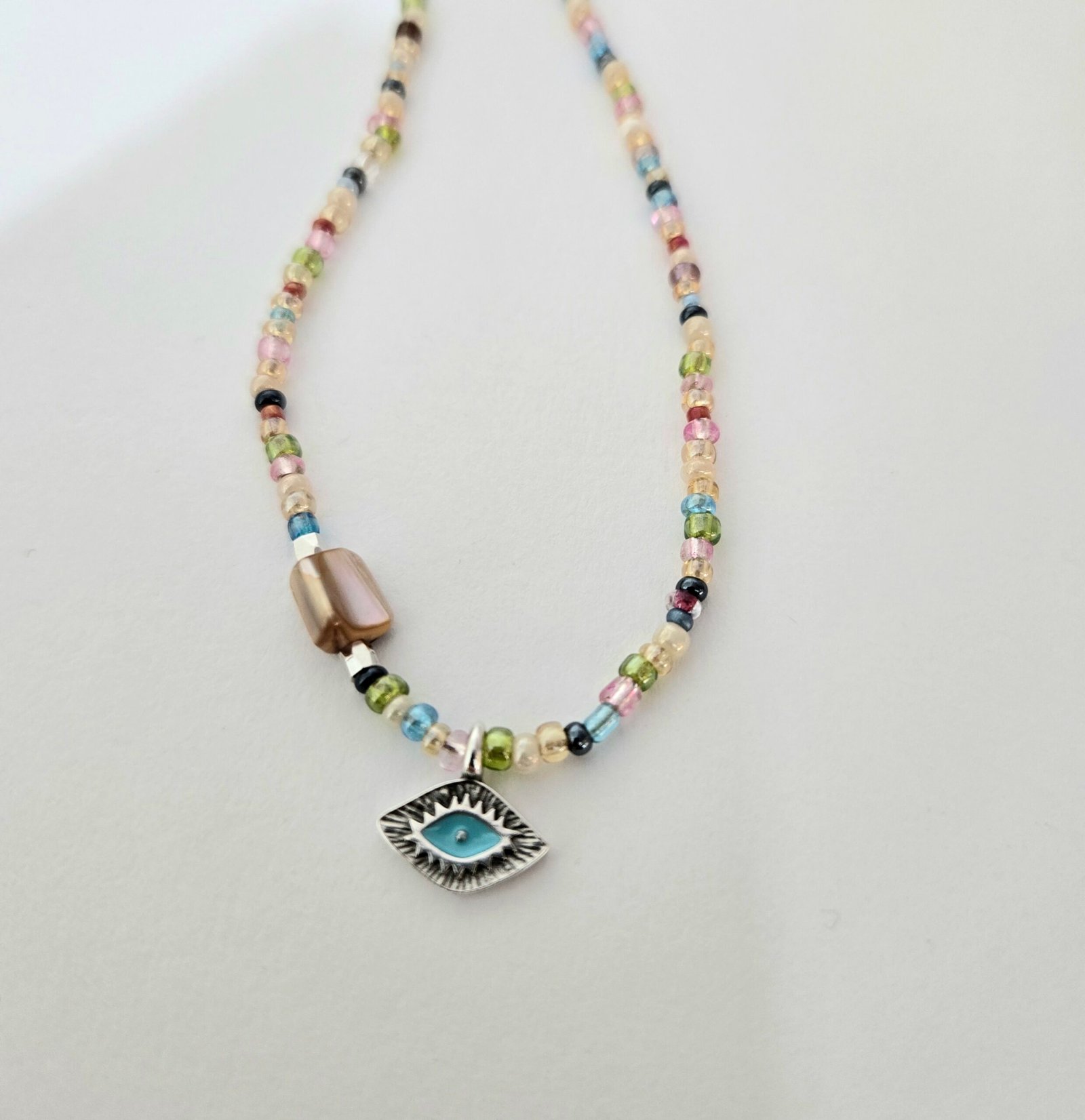 Iridizon κολιέ με μάτι και χάντρες