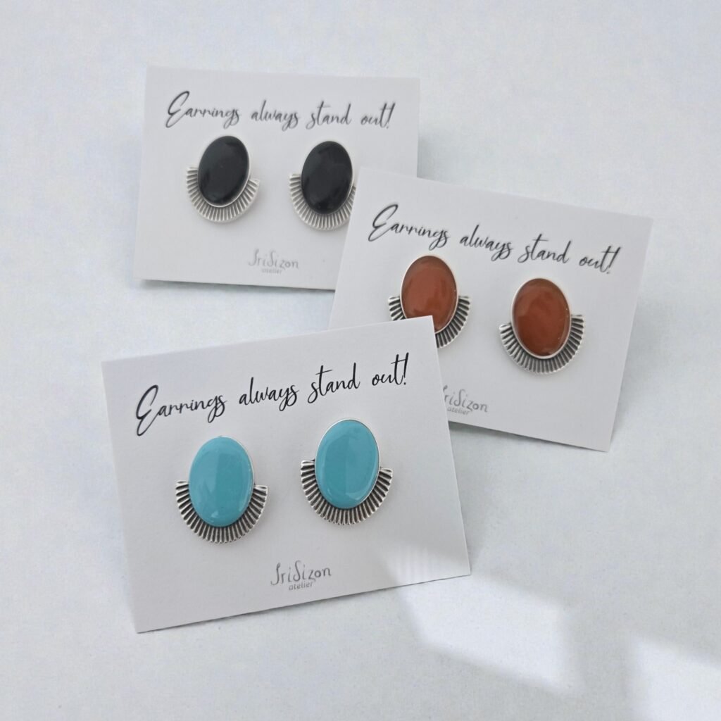 Iridizon σκουλαρίκια οβάλ με σμάλτο s