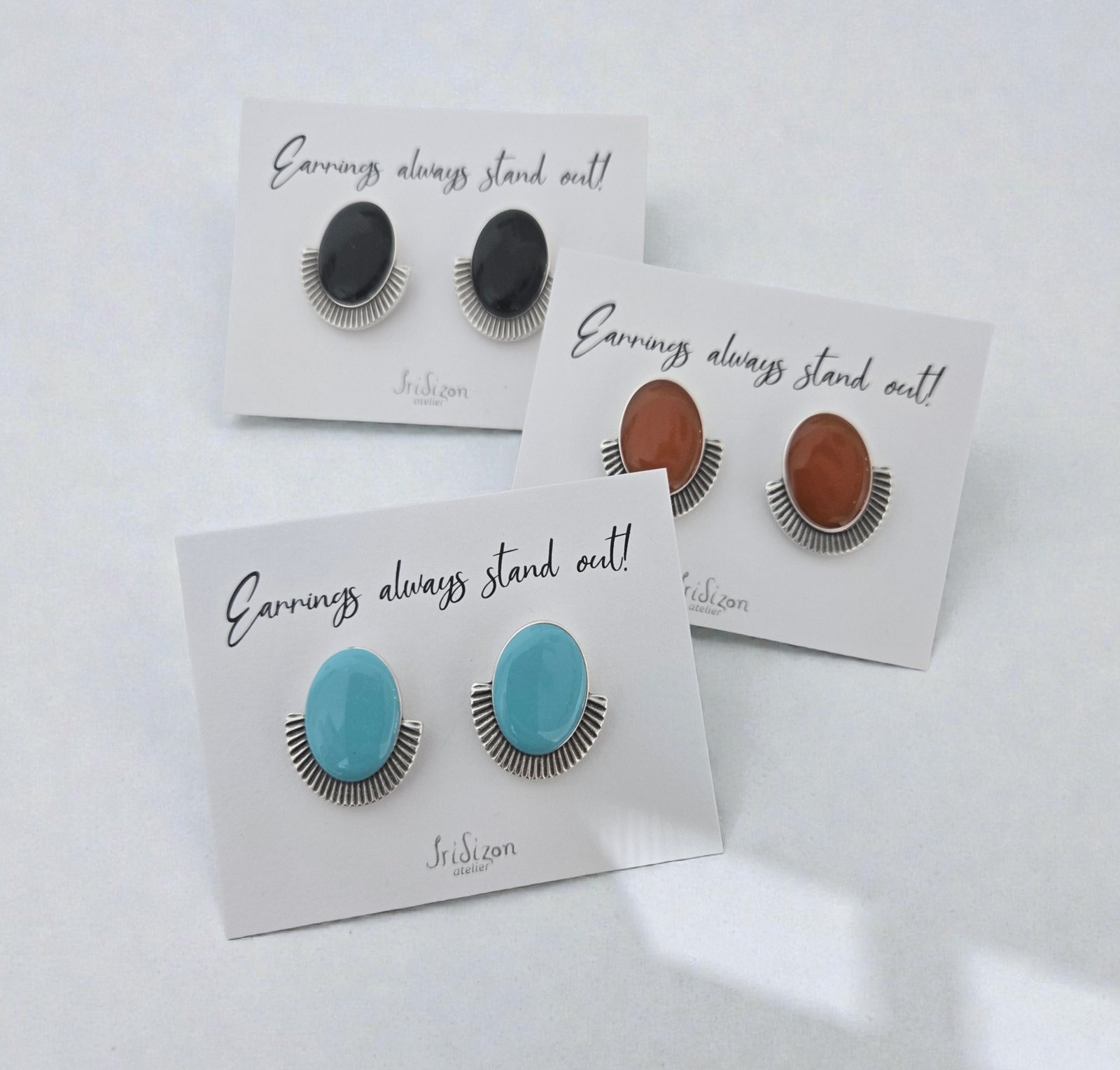 Iridizon σκουλαρίκια οβάλ με σμάλτο s