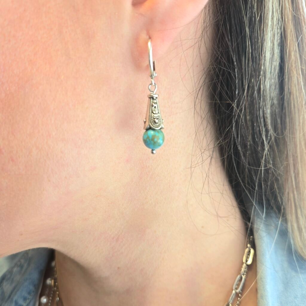 Iridizon σκουλαρίκια κώνοι τυρκουάζ